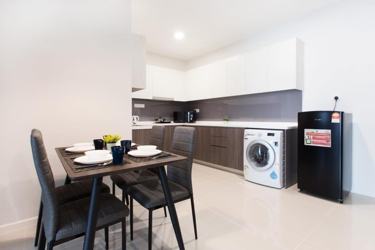 Modern, High Floor Suasana Suites 05 In Jb Johor Bahru Exteriér fotografie