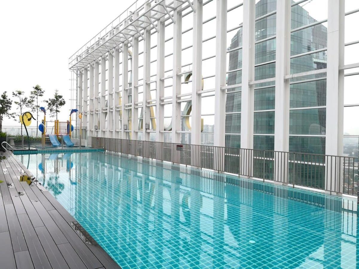 Modern, High Floor Suasana Suites 05 In Jb Johor Bahru Exteriér fotografie